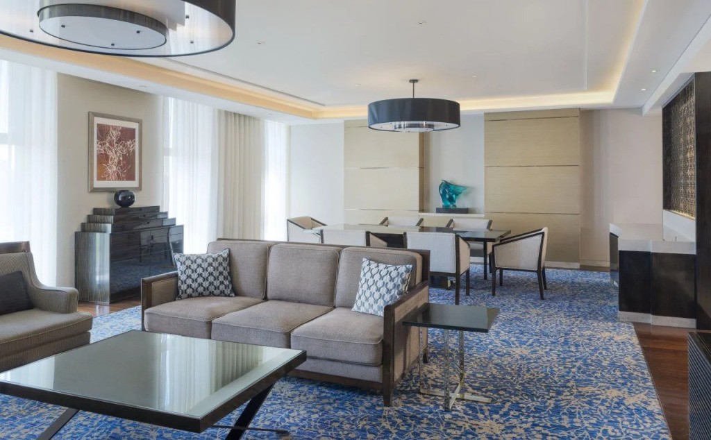 Sheraton Changchun Jingyuetan Hotel