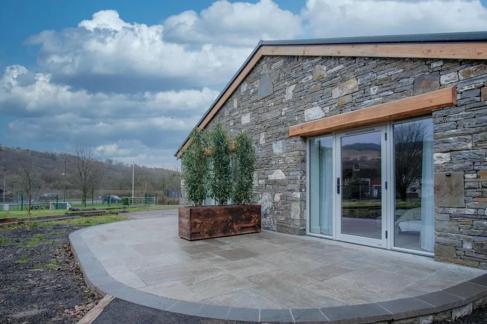 Suite 6 - Sleeping Giant Hotel - PEN Y CAE Inn