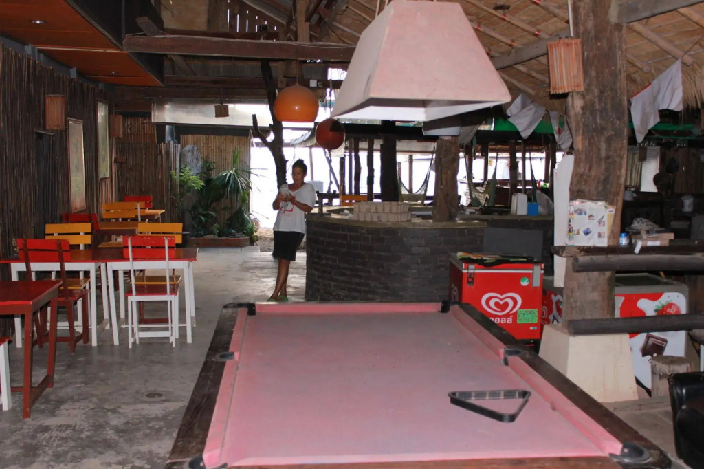 Horizon Bungalow Restaurant and Bar
