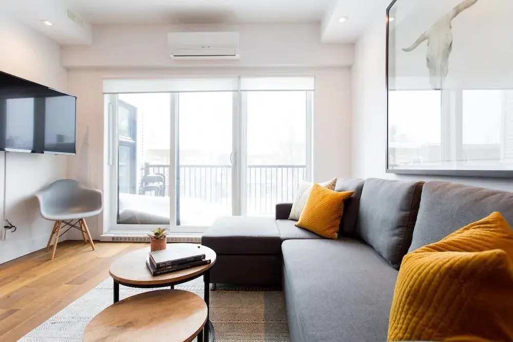 Spacious 2 Bedroom Condo in Little Italy