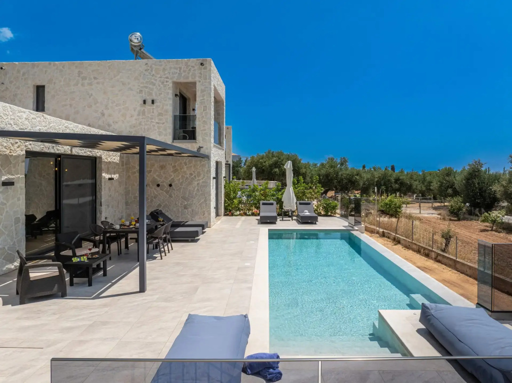 Aggelatos Stone Villas