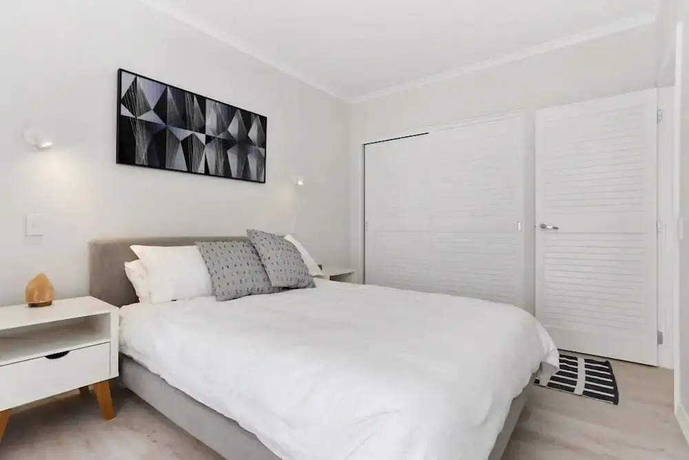 Zodiaks Princes Wharf 1 Bedroom Apartment