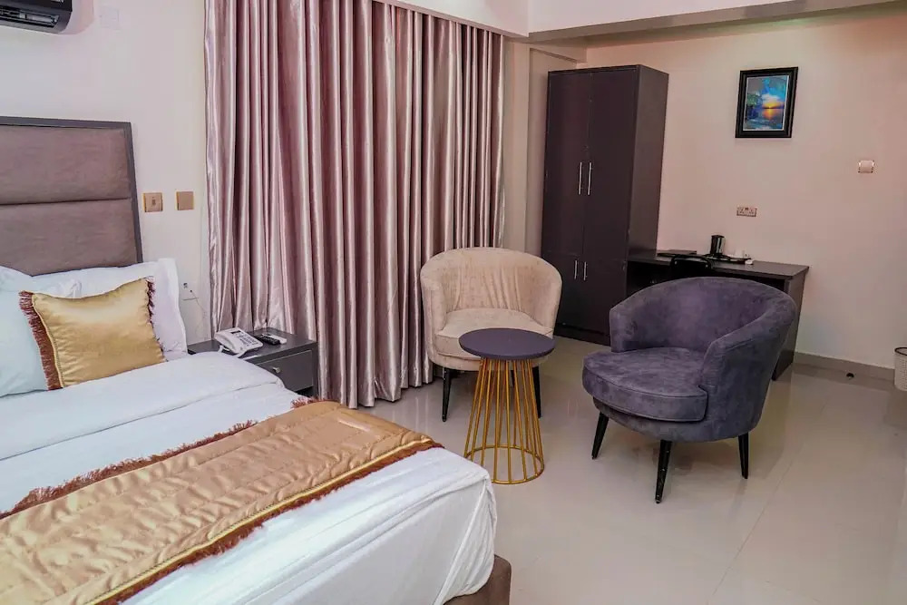 Hotel Romeneo