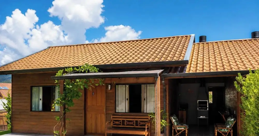 Casa Completa | 2 Suítes + Jardim com Fogo de Chão
