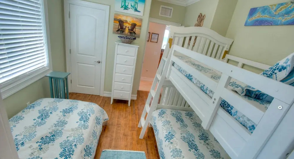 The Blue Horizon Apartment 9