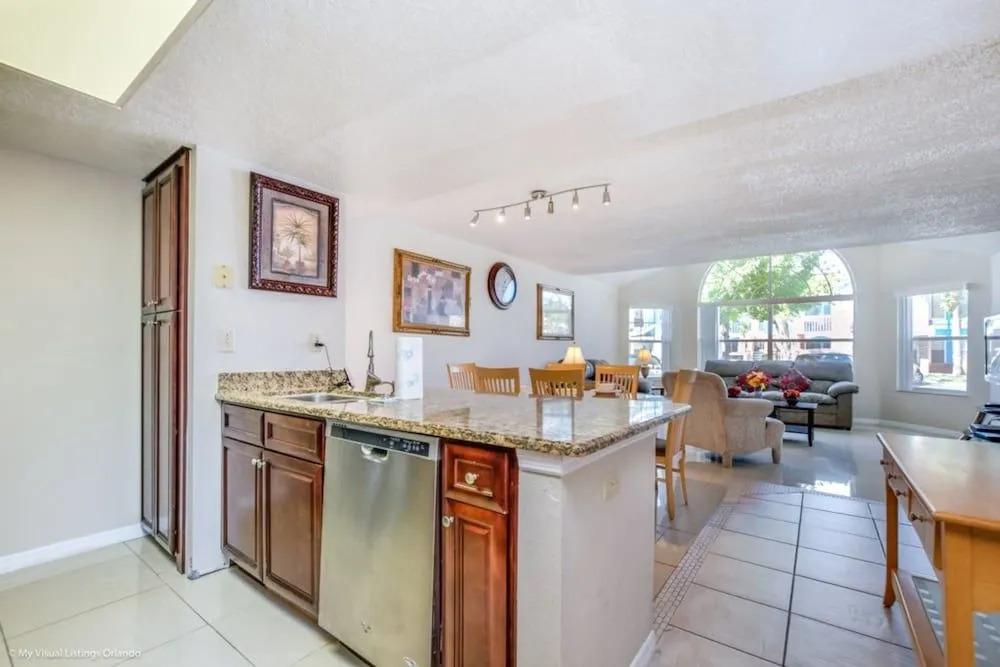 Villas of Somerset 2739