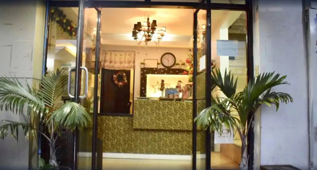 Micro Star Inn - Essensa Inn