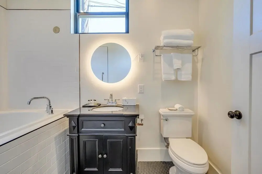 Adina Green Suite Downtown Beauty 1 Bedroom Hotel Room