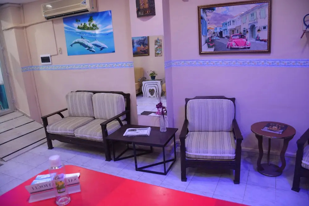 Hira Hotel