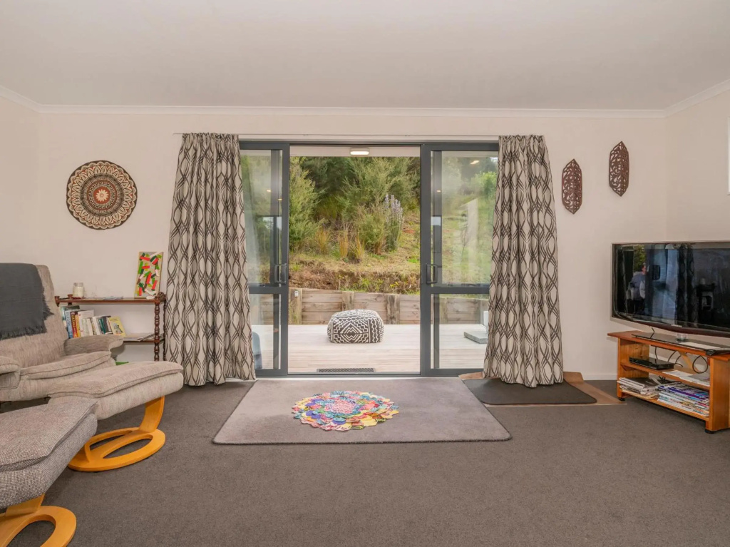 Manuka Lodge - Tairua Holiday Home