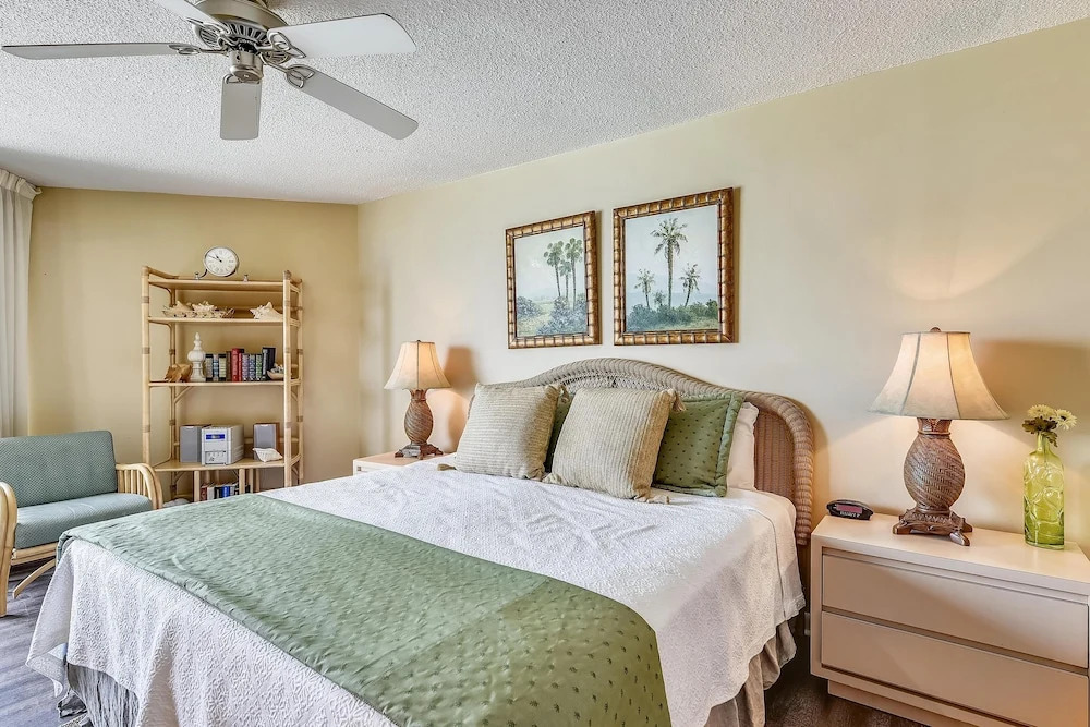 Summerhouse Beach Resort by Panhandle Getaways