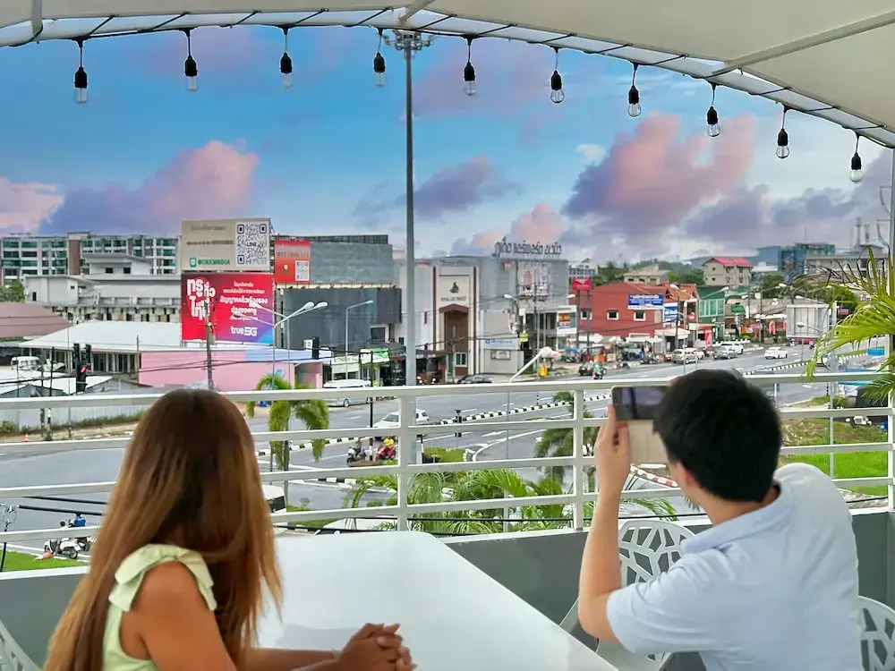 Friends Hostel - Phuket Airport