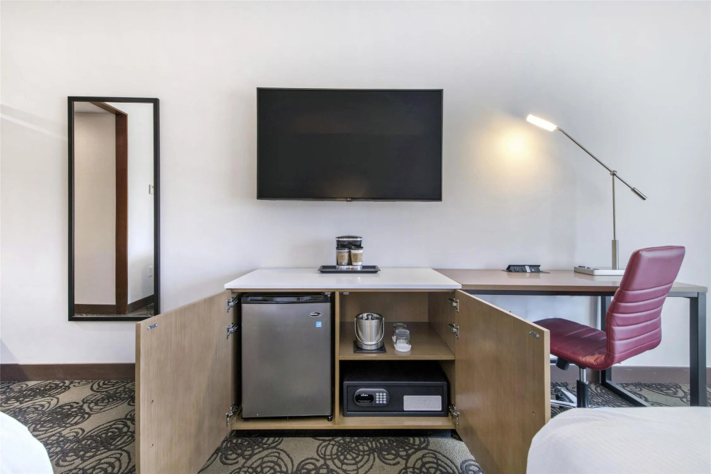 DoubleTree by Hilton Raleigh-Cary