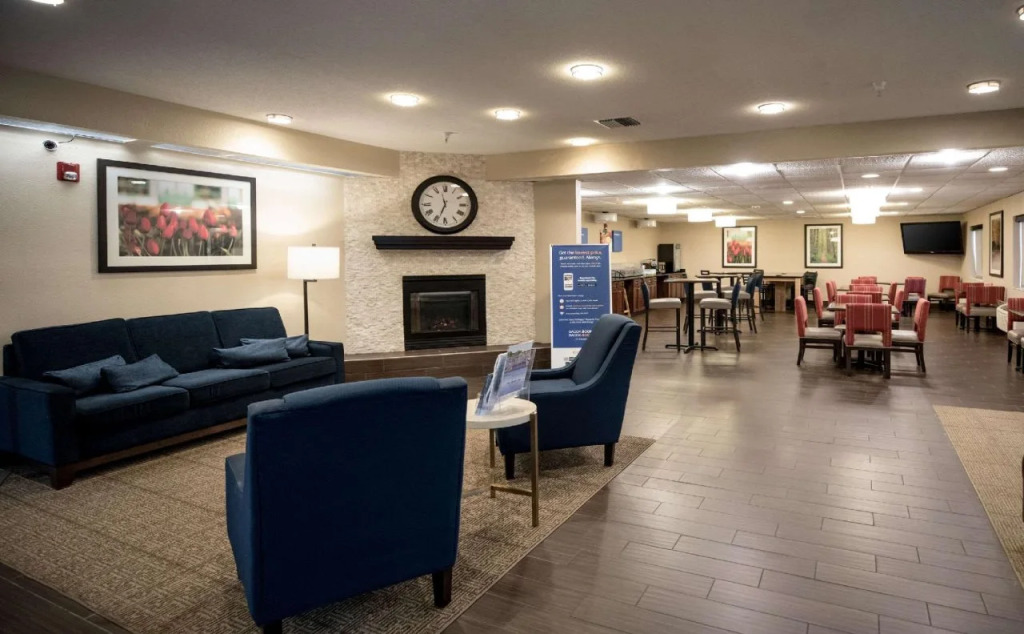 Comfort Inn & Suites Paw Paw