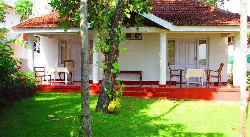 Carl-Dale Backwaters Vacation Home