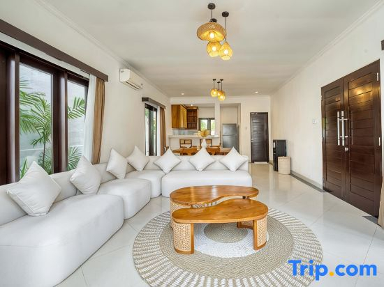 Villa Unagi Chic 2BR Tropical Escape in Canggu
