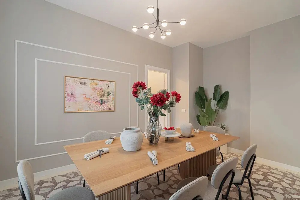 Loggia & Luxe 4BR Penthouse in Universitatii Area