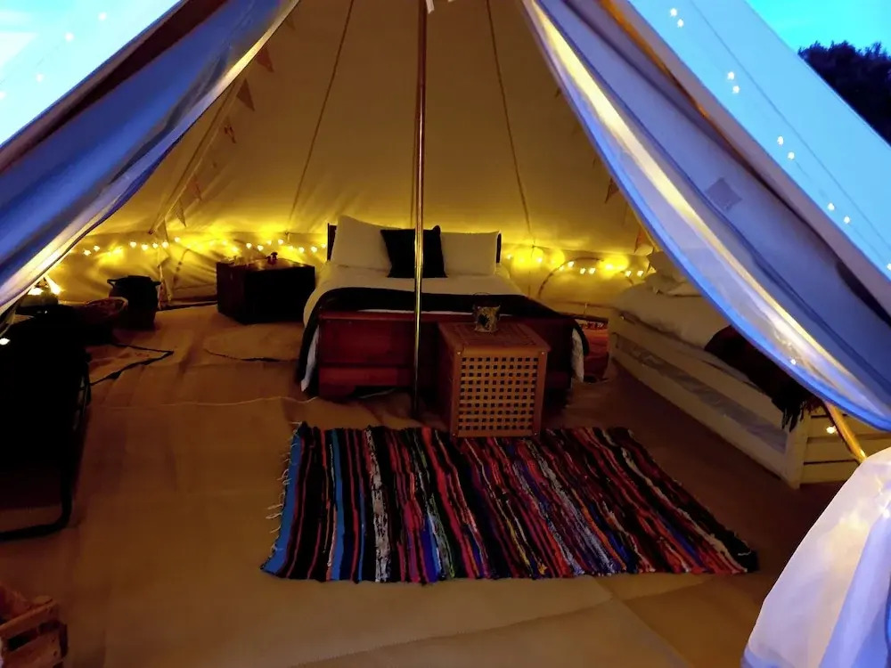 Chestnut 6m xl Bell Tent, log Burner, nr Whitby
