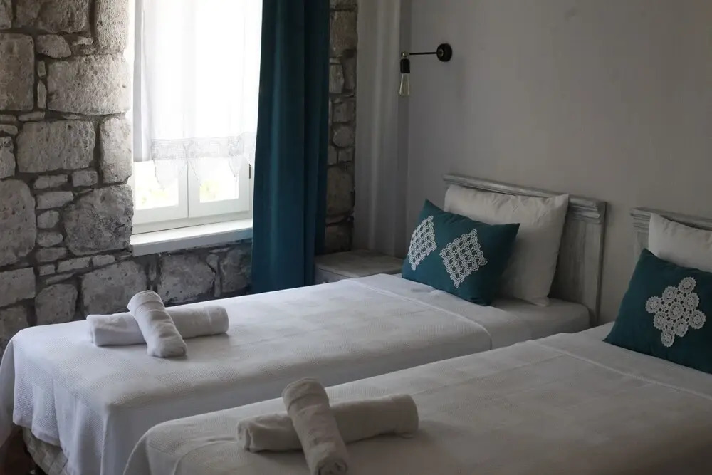 Otel Senice