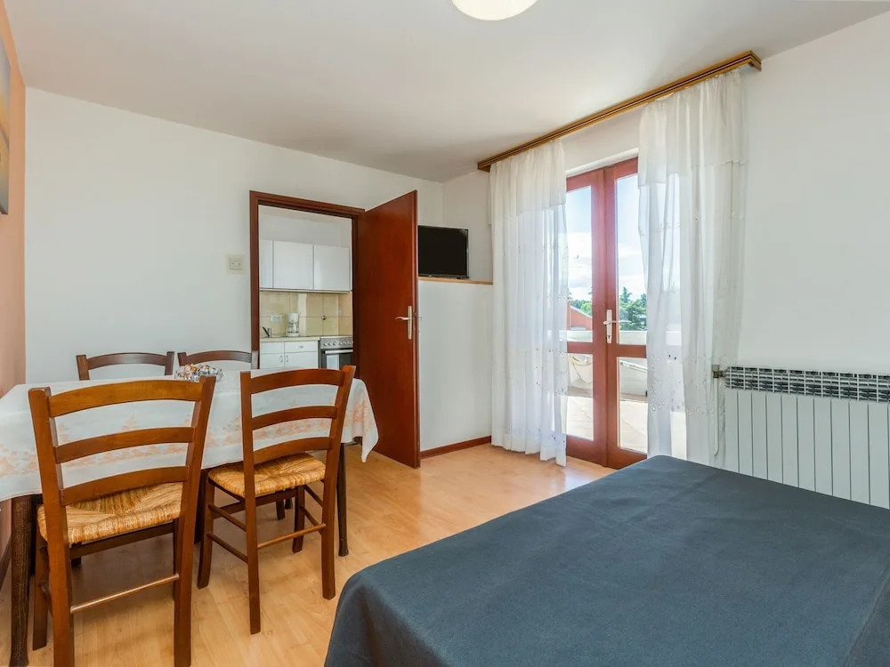 Cosy Apartment Near Sea in Porec