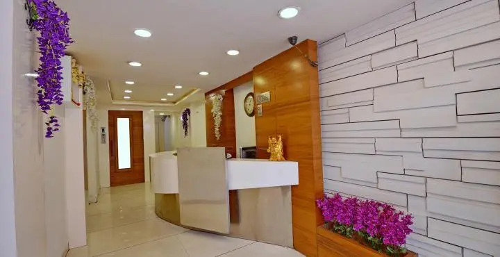 FabHotel Royal Palace II