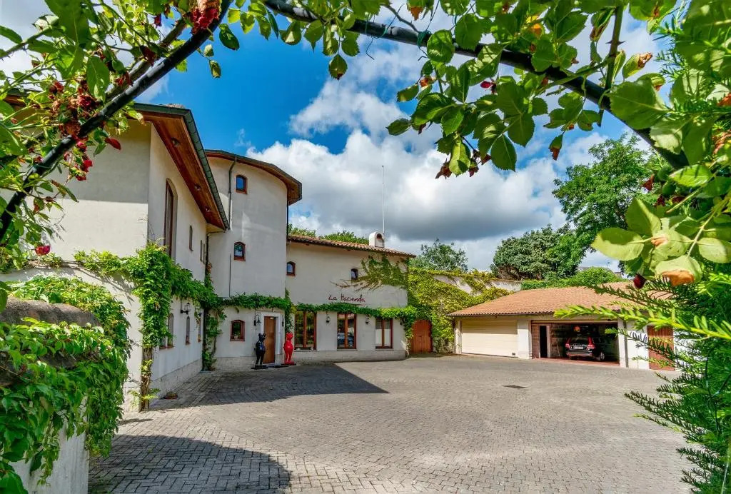 La Hacienda