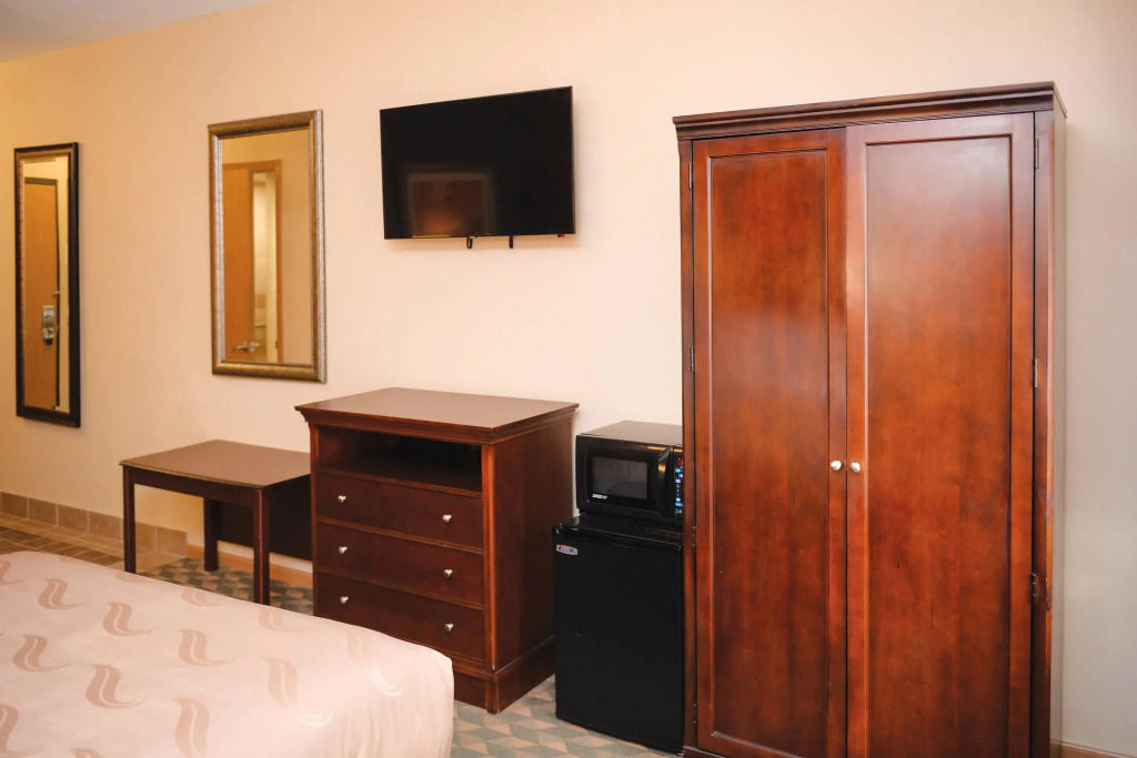 Quality Inn & Suites Ames Conference Center Near ISU Campus