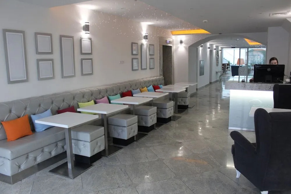 Hotel Rozbicki