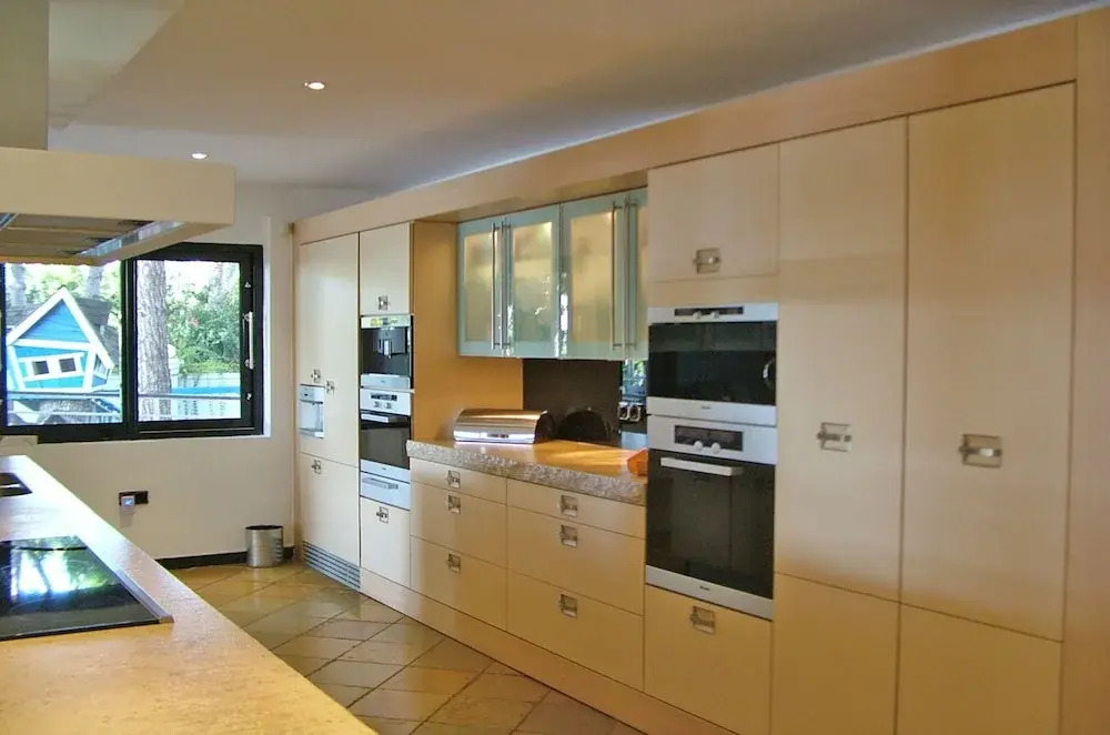 7 bedroom modern beachfront Villa, in Artola, Marbella, close Puerto Cabopino