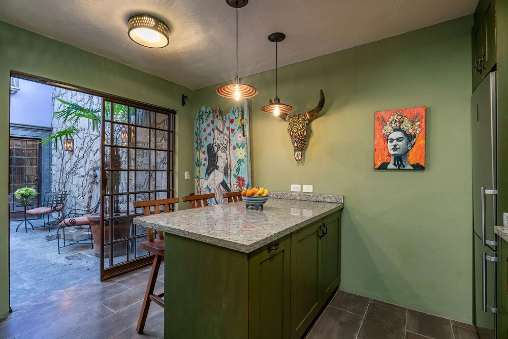 Casa Esperanza, 2BR Designer Charm + Rooftop Views