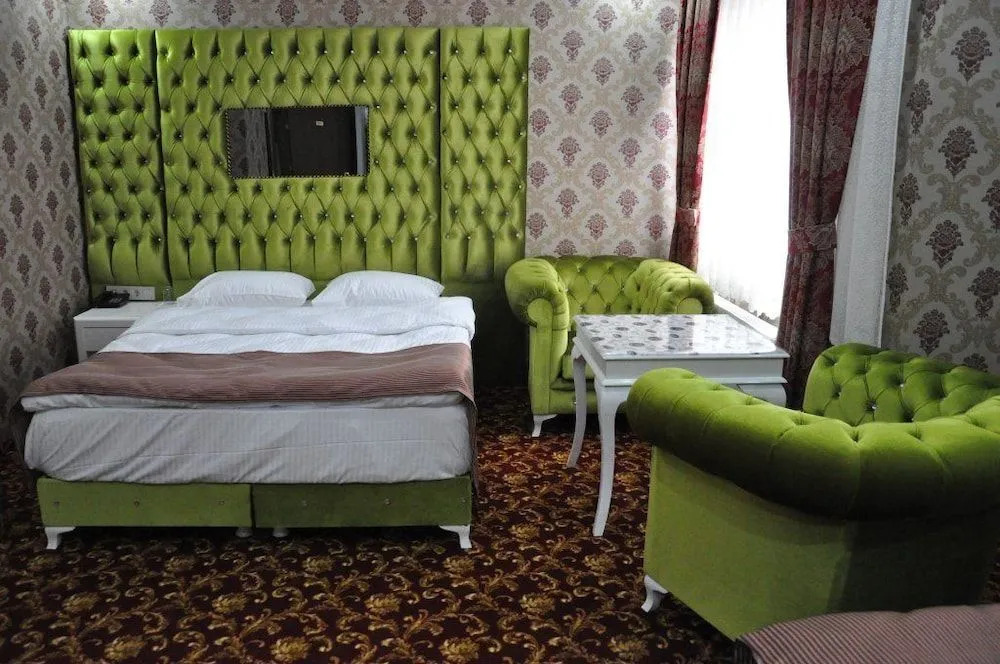 Mus Mir Hotel Saray