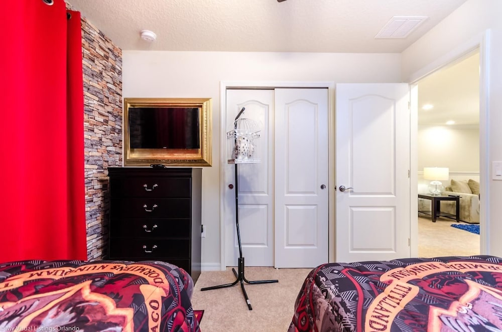 Themed 5BR Home Near Disney