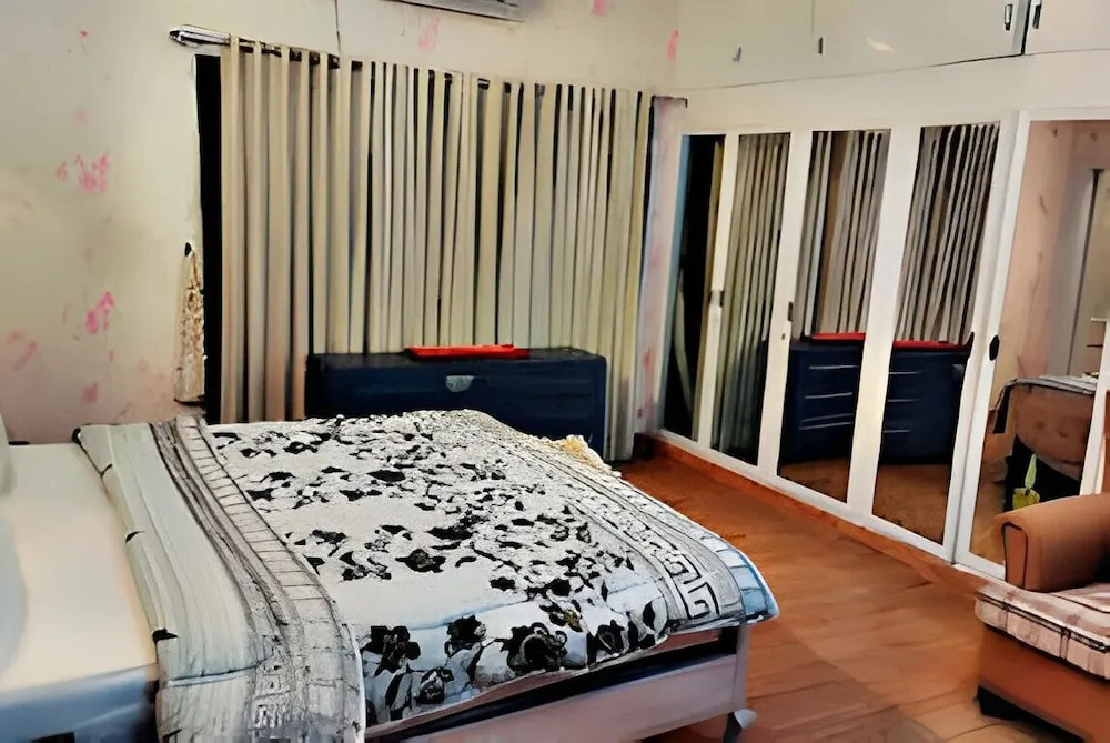 Family lodges Guest house in Islamabad