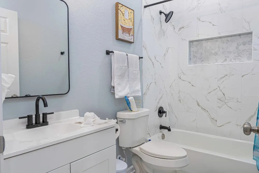 Comfort and Style 4br/3ba Near Riverwalk and Dtown