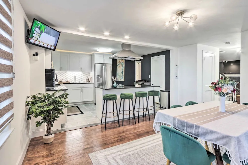 Upscale Waterbury Retreat w/ Indoor Hot Tub!