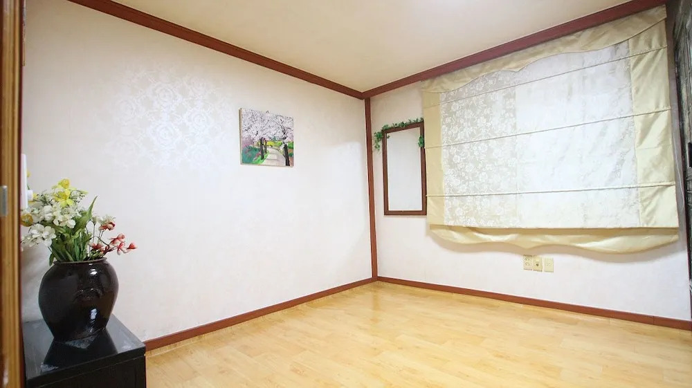 Gyeongju KB Pension