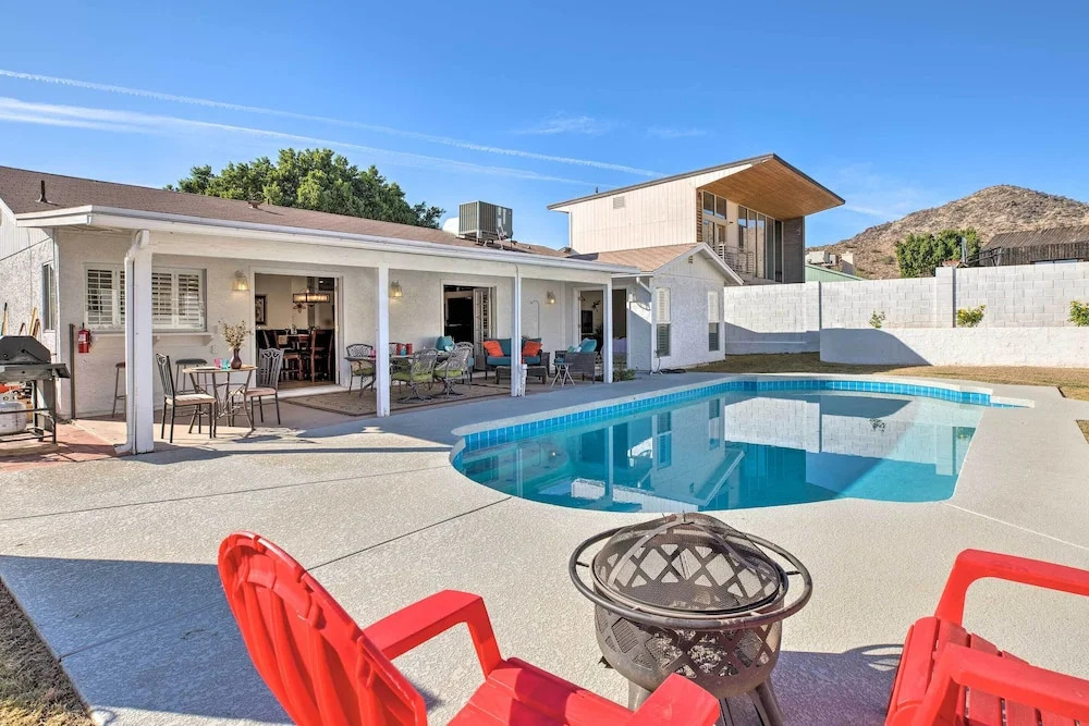 Heated Pool, Views, & Trail Access: Phoenix Escape