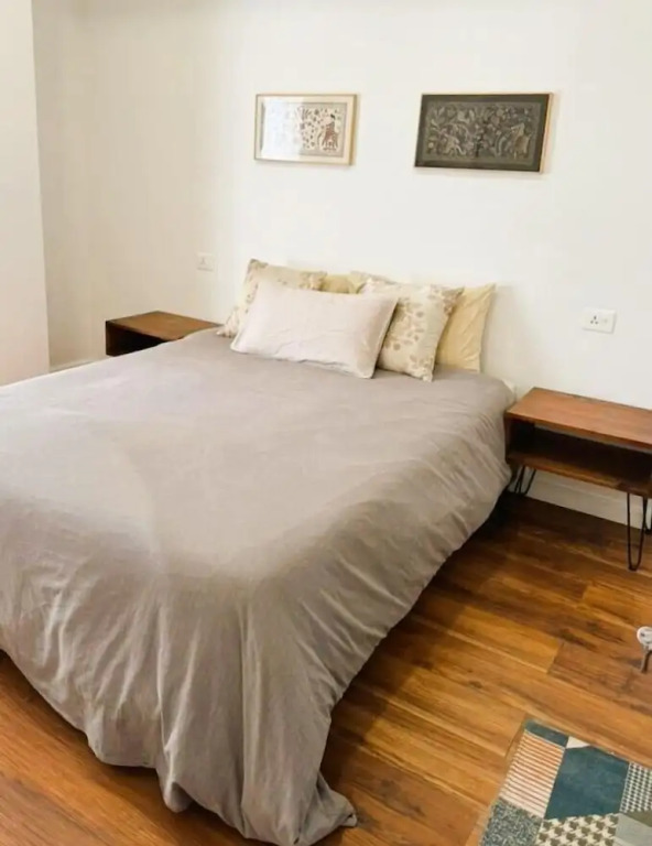Dzi Apartments