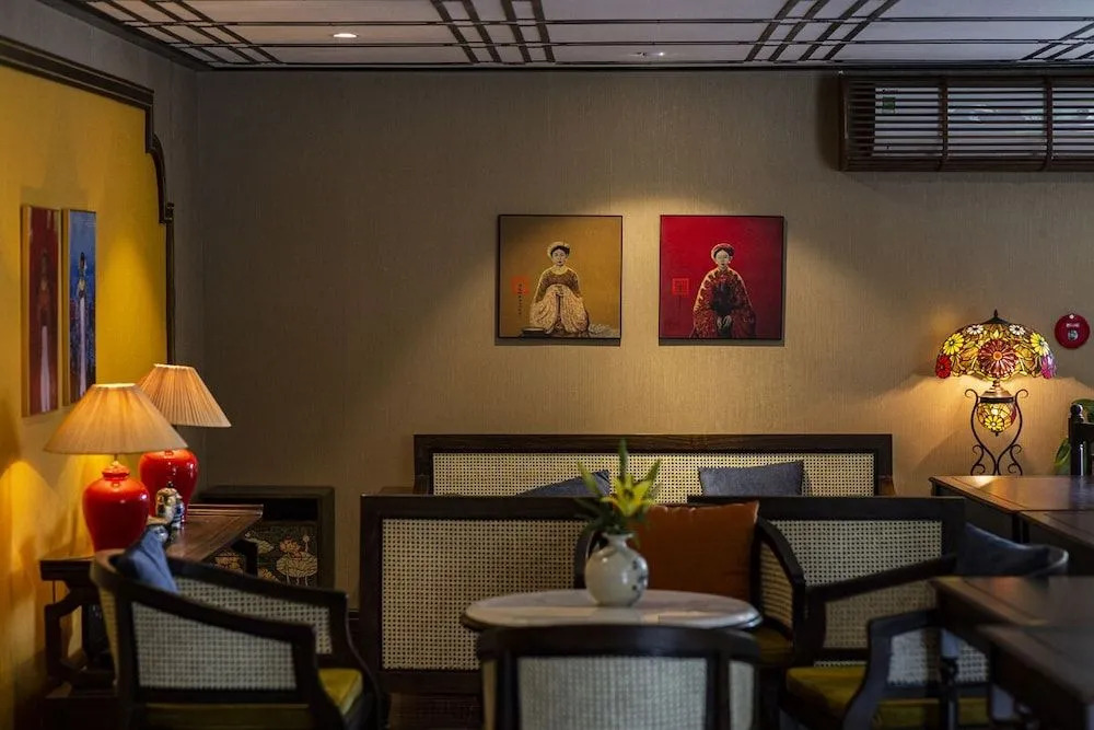 Indochine Lan Ha Bay