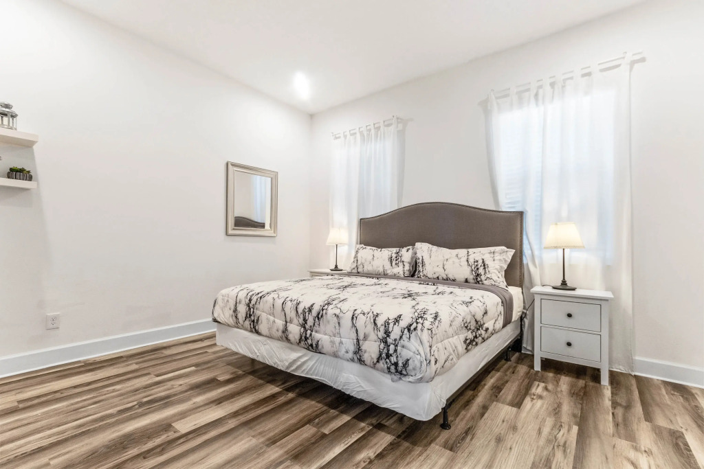 1472FAIRVIEW