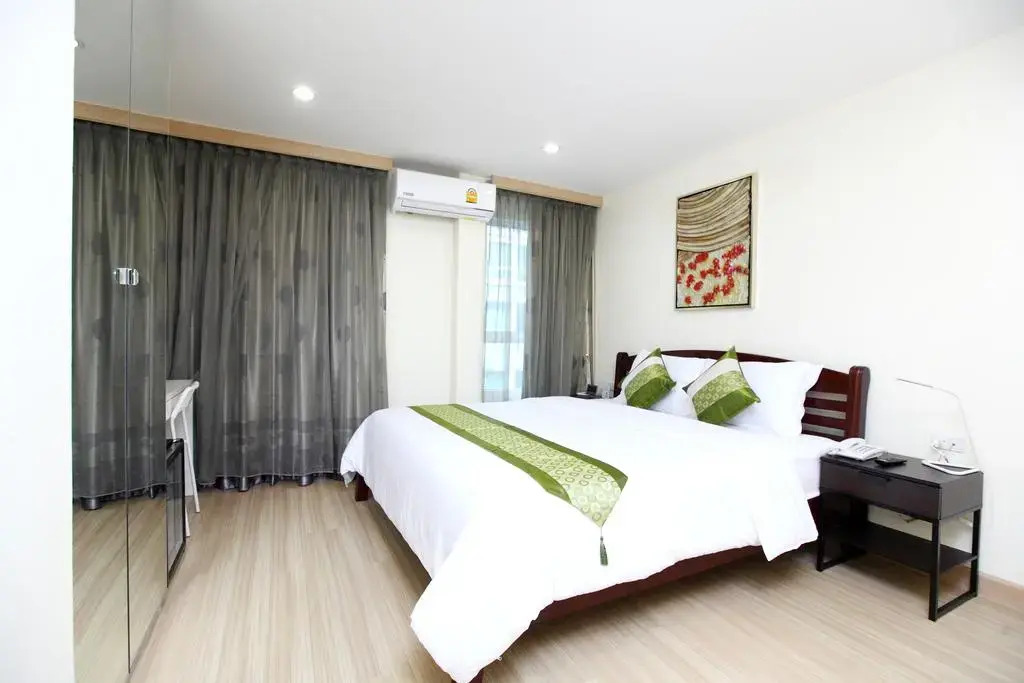 V Check inn Sukhumvit 22