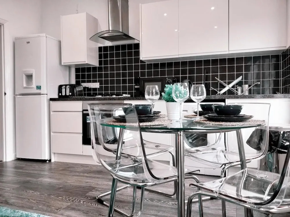 Chiltern Apartment