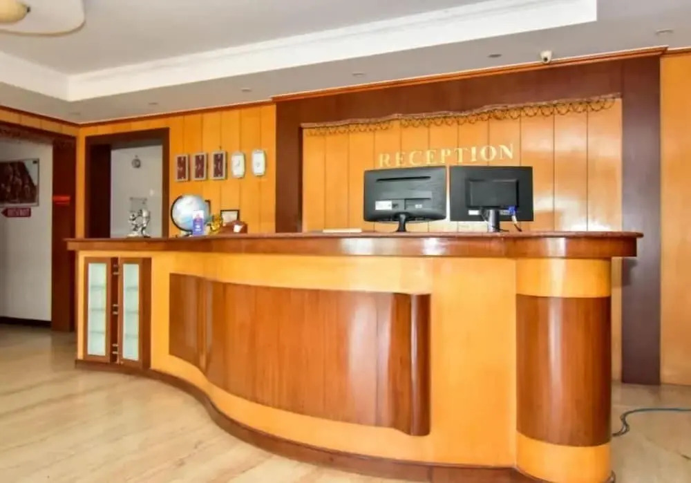 Hotel Queen Palace