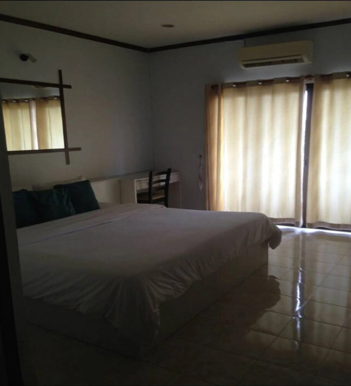 Chonlapruk Lakeside Hotel