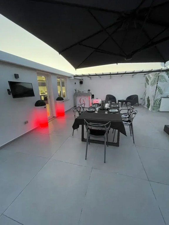 YourHome - AC Luxury House