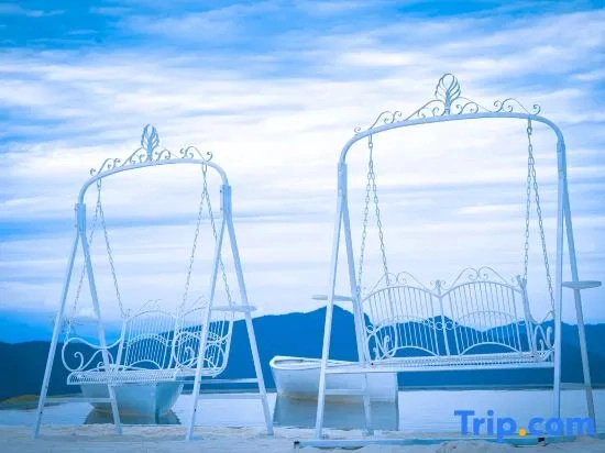 Yunfuli Cliff Hotel, Qili Pingye Luxury Hotel