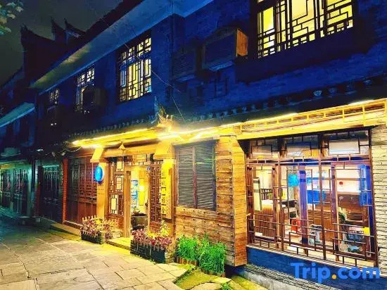 Warm House Homestay