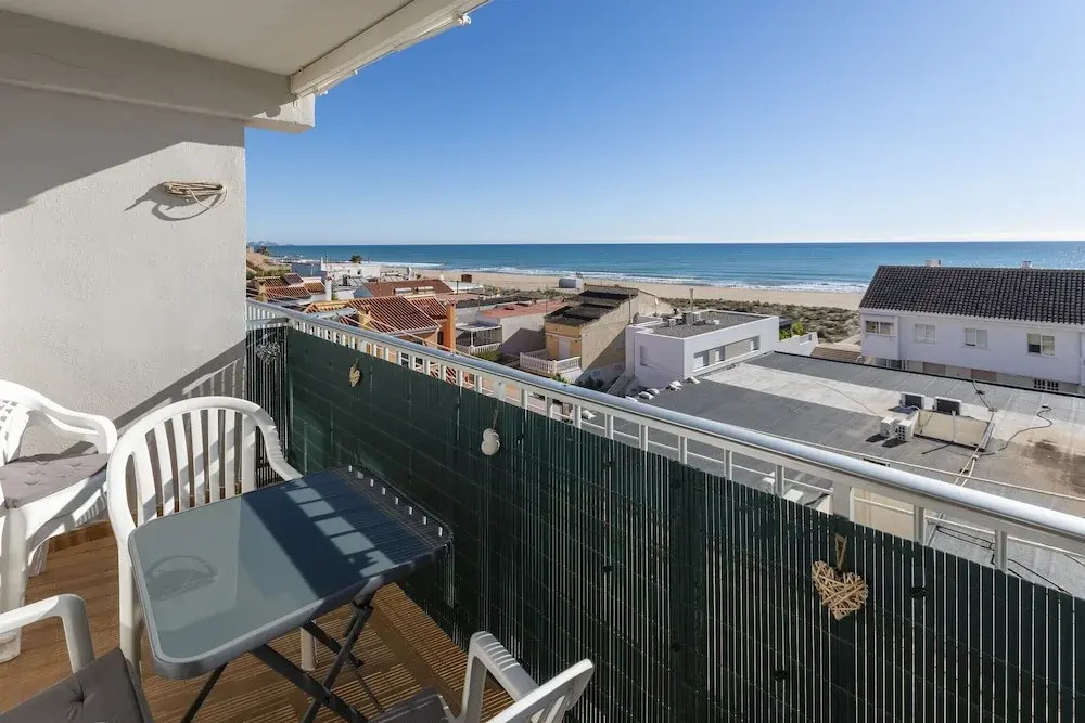 Abaco in Xeraco With 3 Bedrooms and 1 Bathrooms