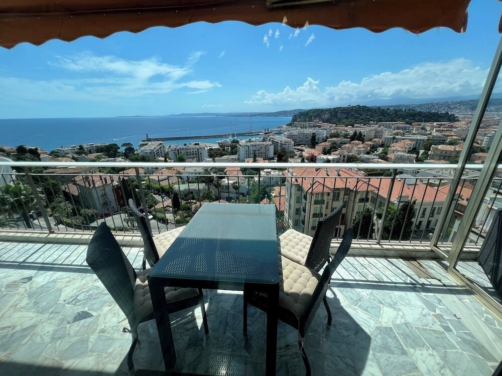 Apart Hotel Riviera - Old Port - Place du Pin
