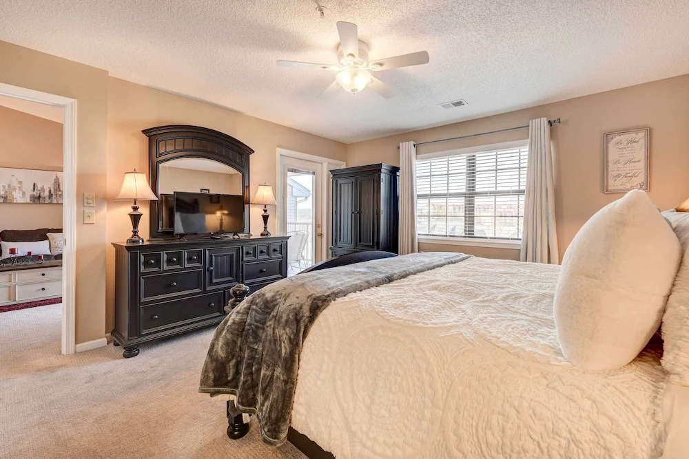 Branson Condo: 1 Mi to Dolly Parton's Stampede!
